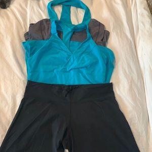 Teal Lululemon Bundle with shorts!